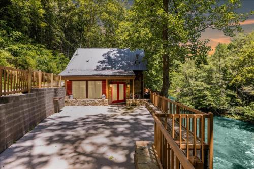 Sevierville House | Very Secluded Breathtaking Riverfront, Game Room