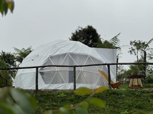 Kon Plong Hotel | Việt Úc Flower Garden