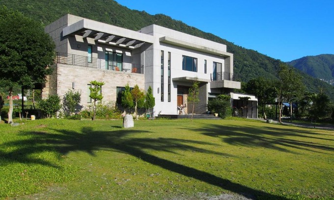 Xiulin House | Viasea B&B