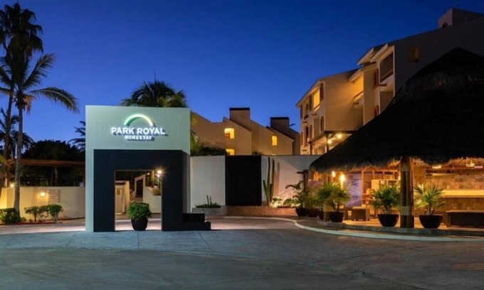 Campo de Golf Fonatur Hotel | Vibrant Studio in San José del Cabo
