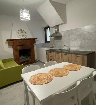 Vico nel Lazio Apartment | VicoVacanze Acero