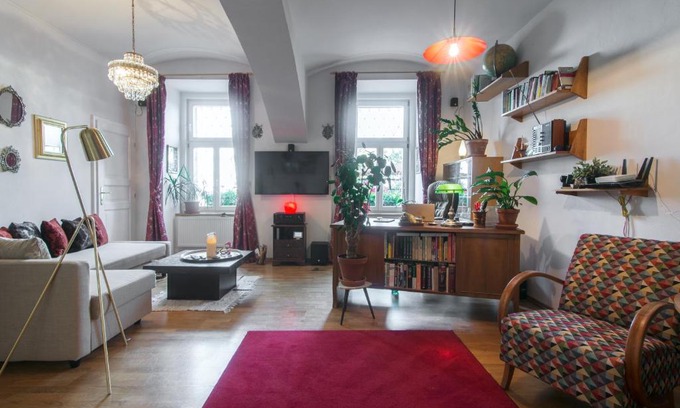 Zizkov Apartment | Victoria Design Stays - Apartment Rehorova