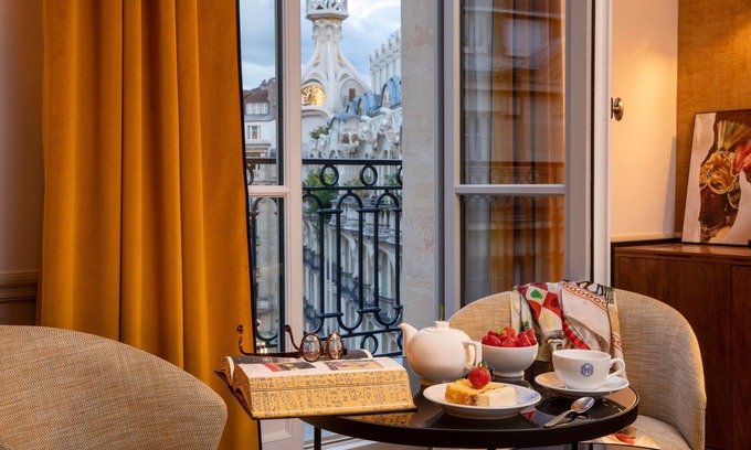 Notre-Dame-des-Champs Hotel | Victoria Palace Hotel Paris