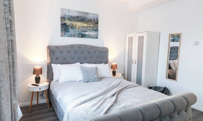 Stoke-on-Trent Apartment | Victoria Road Apartment in Stoke