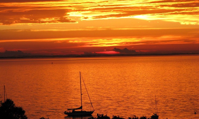 Gloucester House | Victorian house on private estate with beaches, tennis and views