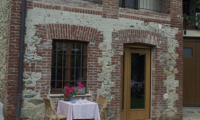 Bruino House | Victory and the 3 Cats