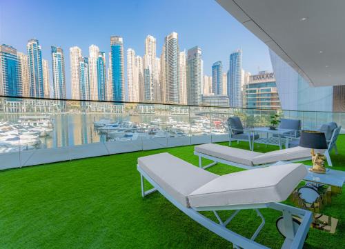 Dubai Marina Apartment | Vida Dubai Marina & Yacht Club , Hotel and Residences , Luxurious 2BR