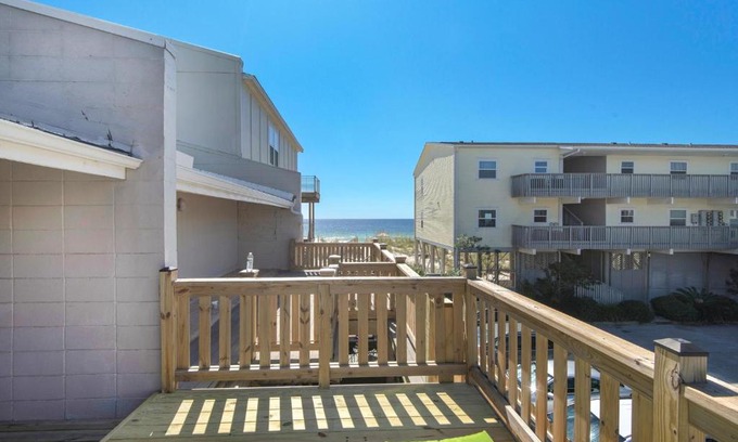 Pensacola Beach House | Vida Feliz