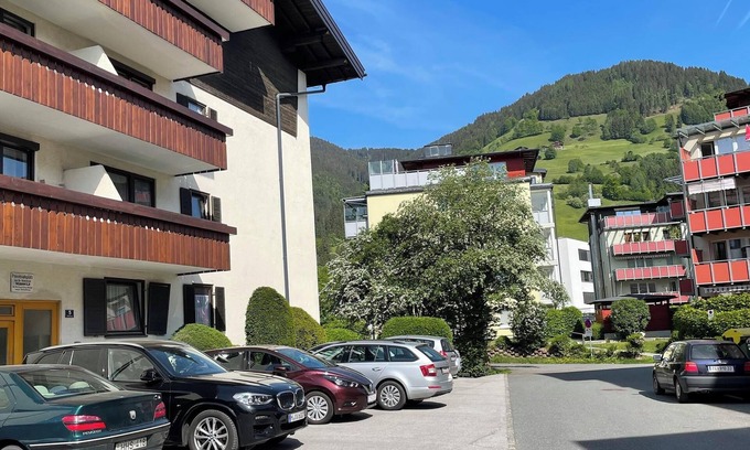 Schuttdorf Apartment | 'Vidaoro' Studio Flat close to Ski Lift with Wi-Fi