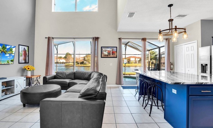 Indian Point House | View of Lake - Spacious Kitchen - private pool!