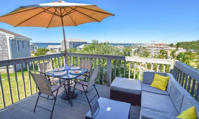 North Truro House | Views of Bay Access to Private Beach!