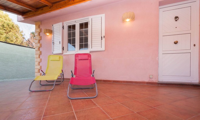 Piana Calzata Villa | villa 100 steps from the sea with private access, sleeps 6