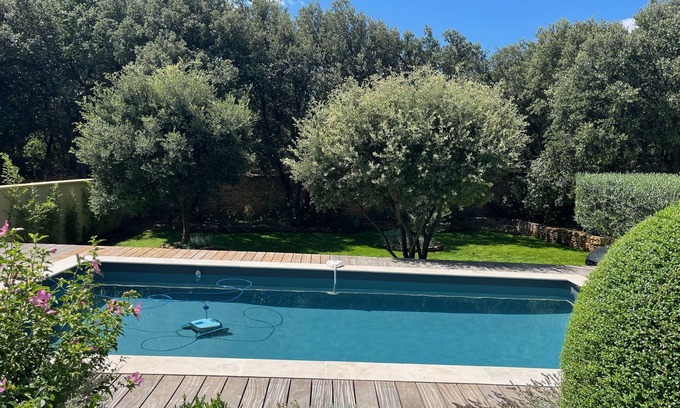 Vers-Pont-du-Gard Villa | Villa 150 M2 8 Personnes Piscine Calme Jardin Arboré Proche Uzès & Pont du Gard