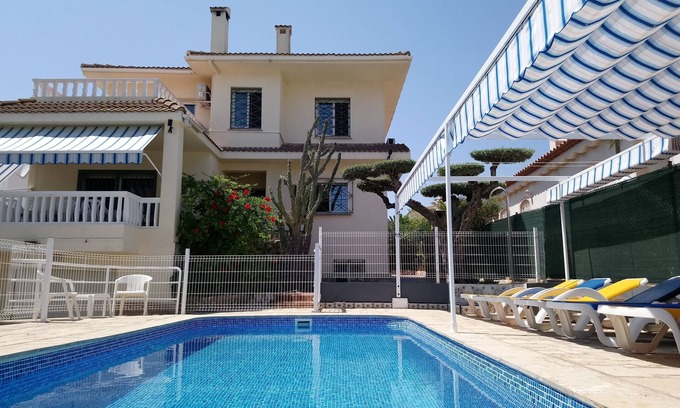 L'Ampolla Villa | VILLA 200 MTS FROM THE SANDY BEACH + 5 BEDROOMS (WITH AIR C.) + PRIVATE POOL
