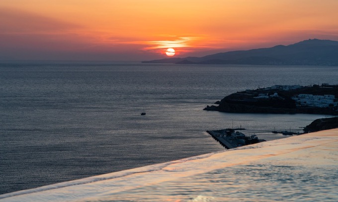 Tourlos Villa | Villa 280 sqm, with a private pool, big terrace and an amazing view