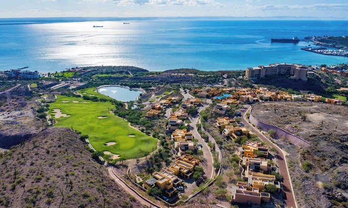 La Paz Apartment | Villa 3BR Ocean View & Jacuzzi at Colinas
