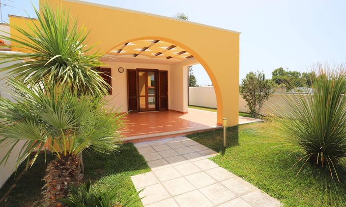 Torre Saracena Villa | Villa 4/6 places with garden in complete relaxation close to the services and beach