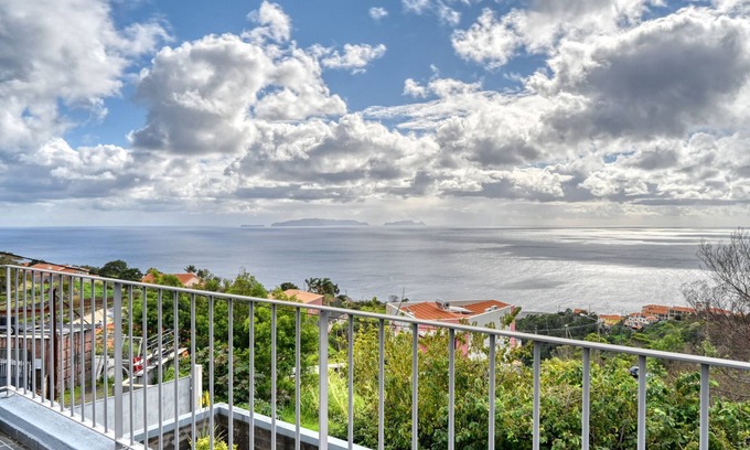 Santa Cruz House | Villa 58, a Home in Madeira