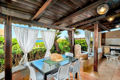 Santa Reparata Villa | Villa a 50 metri dal mare