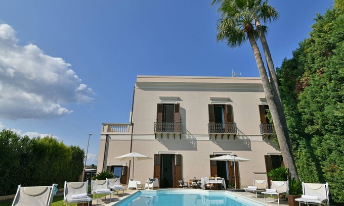 Milazzo Villa | Villa Afrodite 8, Emma Villas
