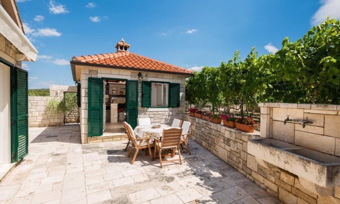 Mirce Villa | Villa Agape - Three Bedroom Villa with Swimming Pool