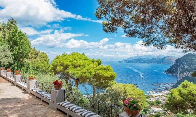 Marina Grande Villa | Villa Aiano di Capri - Villa B no swimming pool