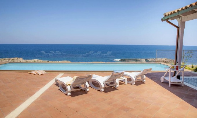 Augusta Villa | Villa Ala