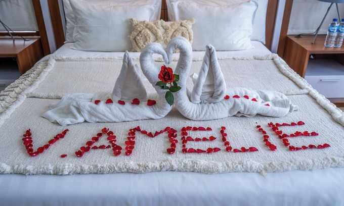 Sunset Road Villa | Villa Amelie (By JB Villas)