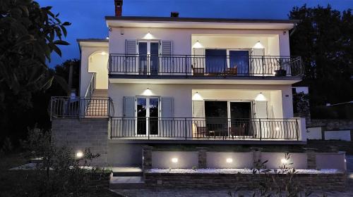 Brtonigla Villa | Villa Amoena with Pool and Sauna