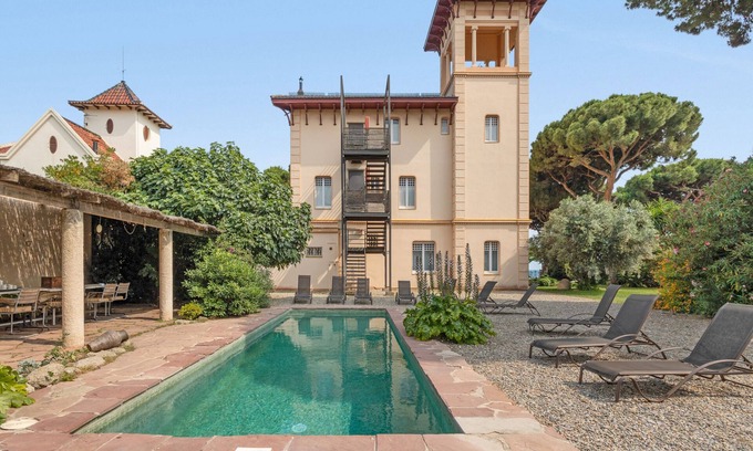 Sant Vicenc de Montalt Villa | 'Villa Antonia' with Sea View, Wi-Fi and Air Conditioning