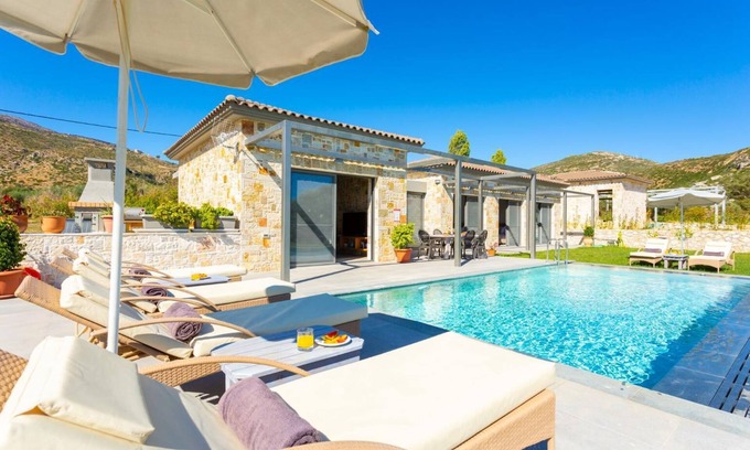 Kateleios Villa | Villa Angelos - Three Bedroom Villa, Sleeps 8