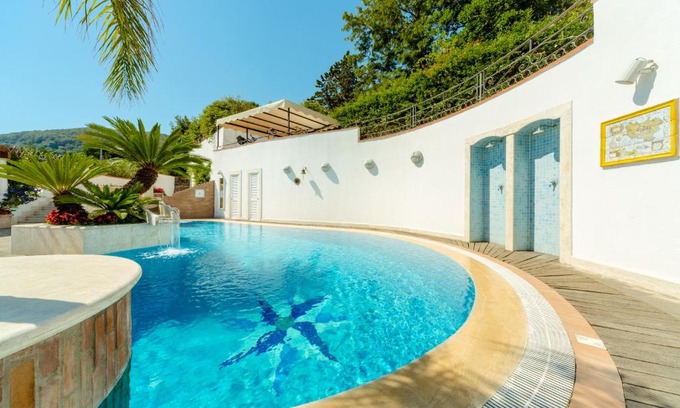 Casamicciola Terme Villa | Villa Araucaria