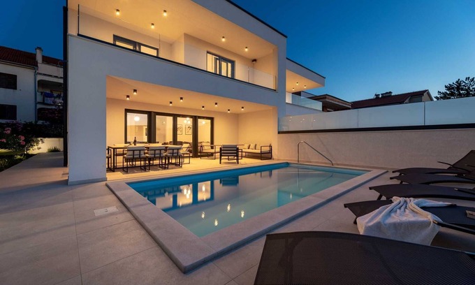 Klimno Villa | Villa Aria with heated pool & Seaview