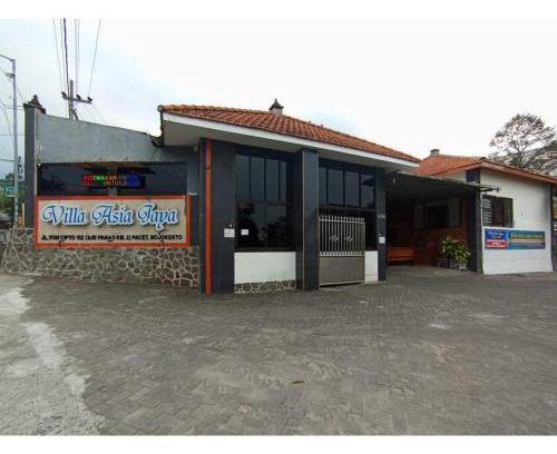 Pacet Hotel | Villa Asia Jaya RedPartner