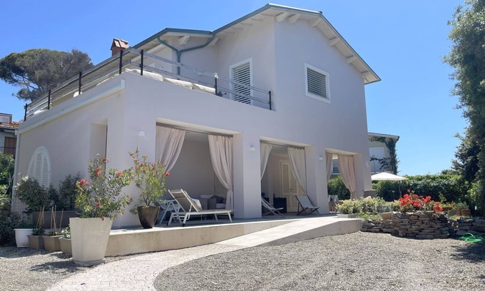 Castiglioncello Apartment | Villa Atusca - Villa Atusca- in villetta con giardino