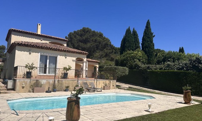Les Pennes-Mirabeau Villa | Villa avec piscine Aix-Marseille proche mer