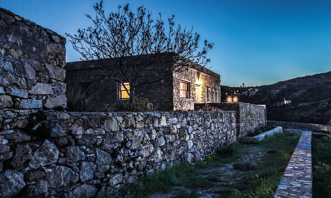 Syros Villa | VILLA AVRA AVROFILITO SYROS HOUSES
