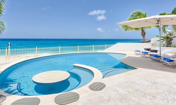 Maho Villa | Villa Bahari by Fantasia Villas