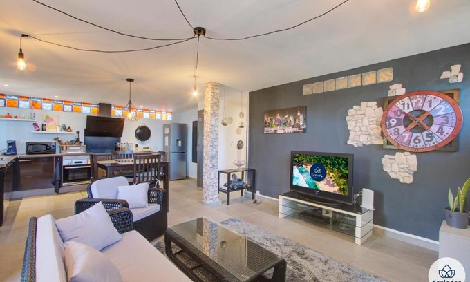 Sainte-Clotilde Villa | Villa Bambusa - 88m² - Piscine - 6 personnes - Proche centre-ville et aéroport