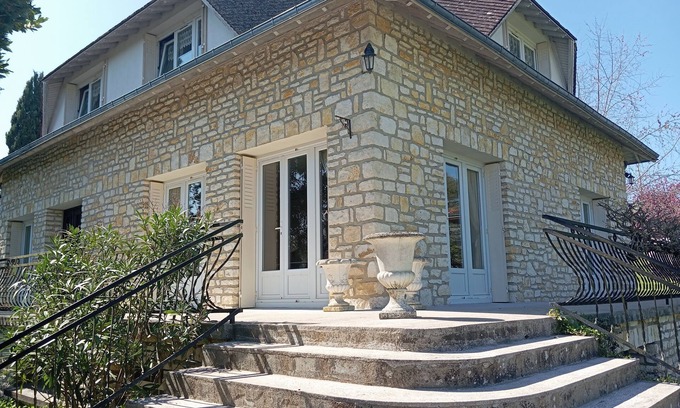 La Roche-Posay Apartment | Villa Beauregard Furnished Appartment La Roche Posay