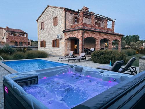 Butkovici Villa | Villa Bella