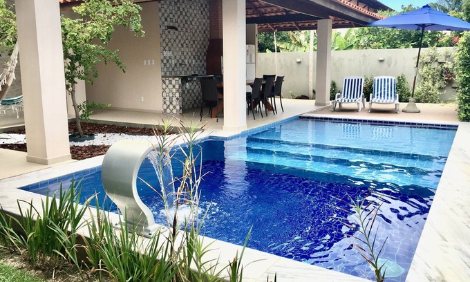 Maceio House | Villa Bianca - 5 bedroom house with private pool and close to Hibiscus
