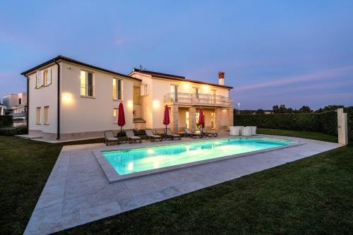 Labinci Villa | Villa Bincila for 12 people near Poreč with sea view & beautiful garden
