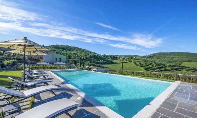 Panzano in Chianti Villa | Villa Blu - Seven Bedroom Villa, Sleeps 14