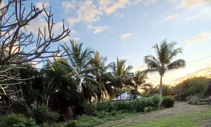 Etang Sale Les Bains Villa | Villa Bord de mer Proche Lagons