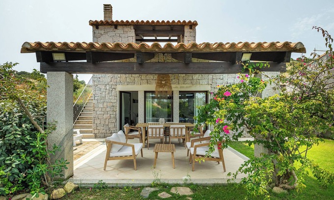 Cala Sinzias Villa | Villa Bouganville – A relaxing retreat just a short stroll from Cala Sinzias beach