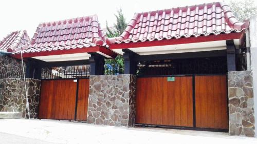 Salatiga House | Villa Cabean Salatiga