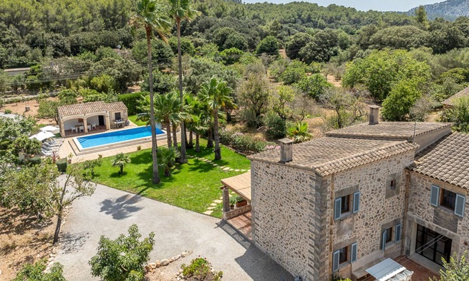 Cala San Vicente Villa | Villa Cal Papa 3 bedrooms for 6 guest in Pollensa with private pool and bbq close to the sea