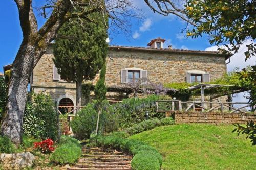 Pieve Santo Stefano Villa | Villa Calcina, Beautiful Tuscan Farmhouse