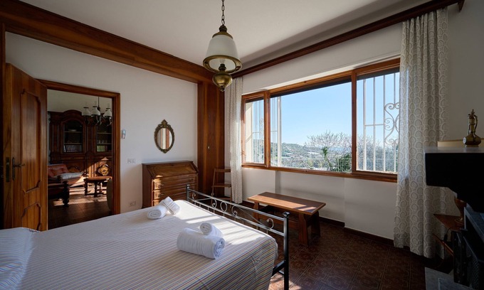 Diano Castello Apartment | Villa Camilla App Garden